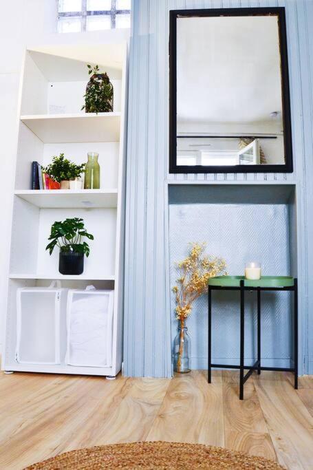 Superbe Studio Au Centre D'Orleans Apartment Luaran gambar